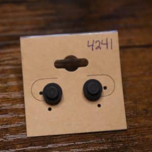 4241 - raised black single stud