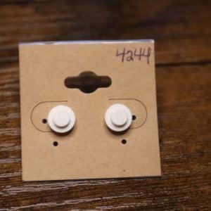 4244 - raised white single stud