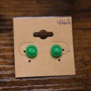 4262 - raised medium green frosted single stud