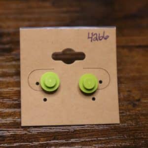 4266 - raised spring green solid single stud