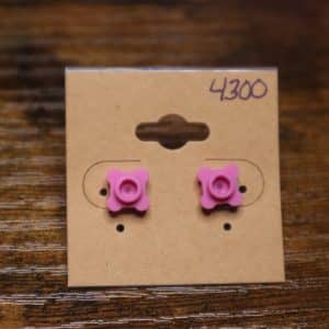 4300 - pink flower single stud