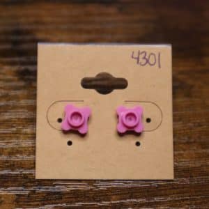 4301 - pink flower single stud